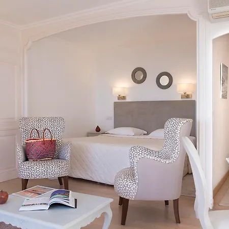 La Bastide De & 4* Tourtour