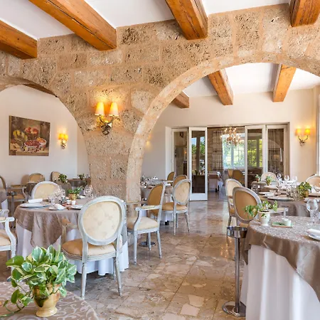 Hotel La Bastide De &