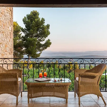 La Bastide De & 4*