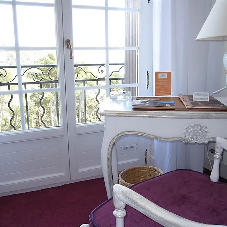 Hotel La Bastide De &